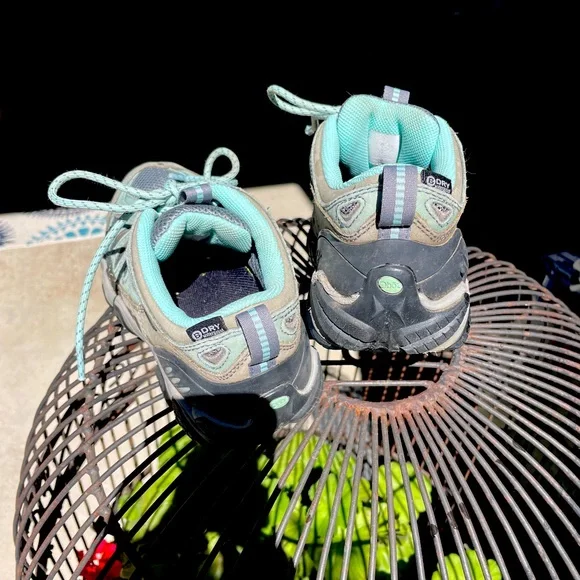 Women’s OBOZ Hiking Shoe 7.5 - Picture 2 of 8